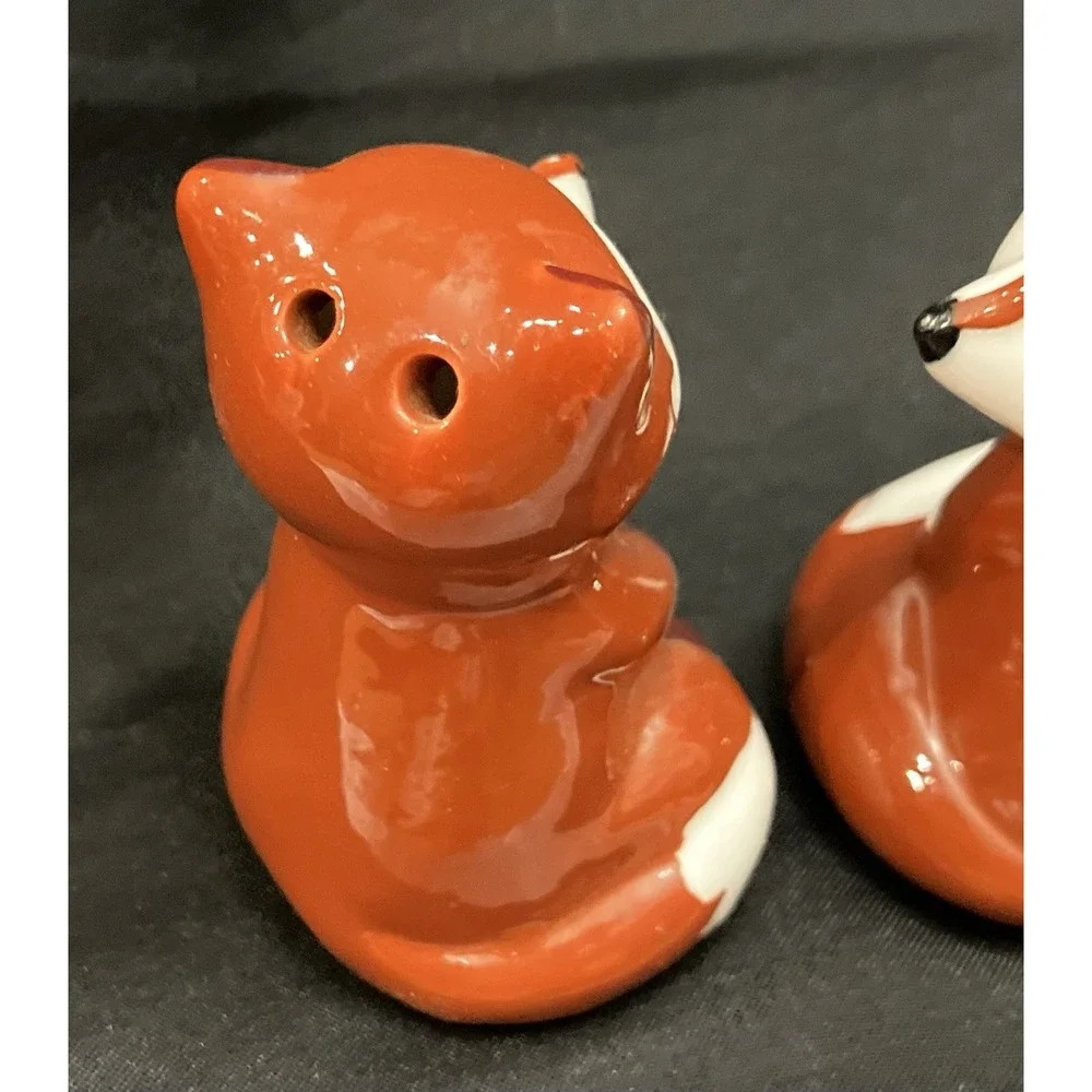 Foxy Sweetheart Brown Fox Couple Salt & Pepper Shakers Glossy Kitchen Decor